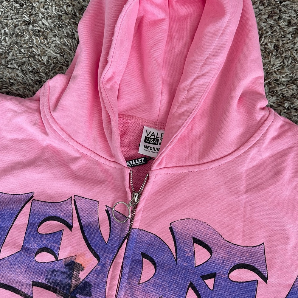 Vale "Valley Dreams" pink hooded zip up - Picture 2 of 2